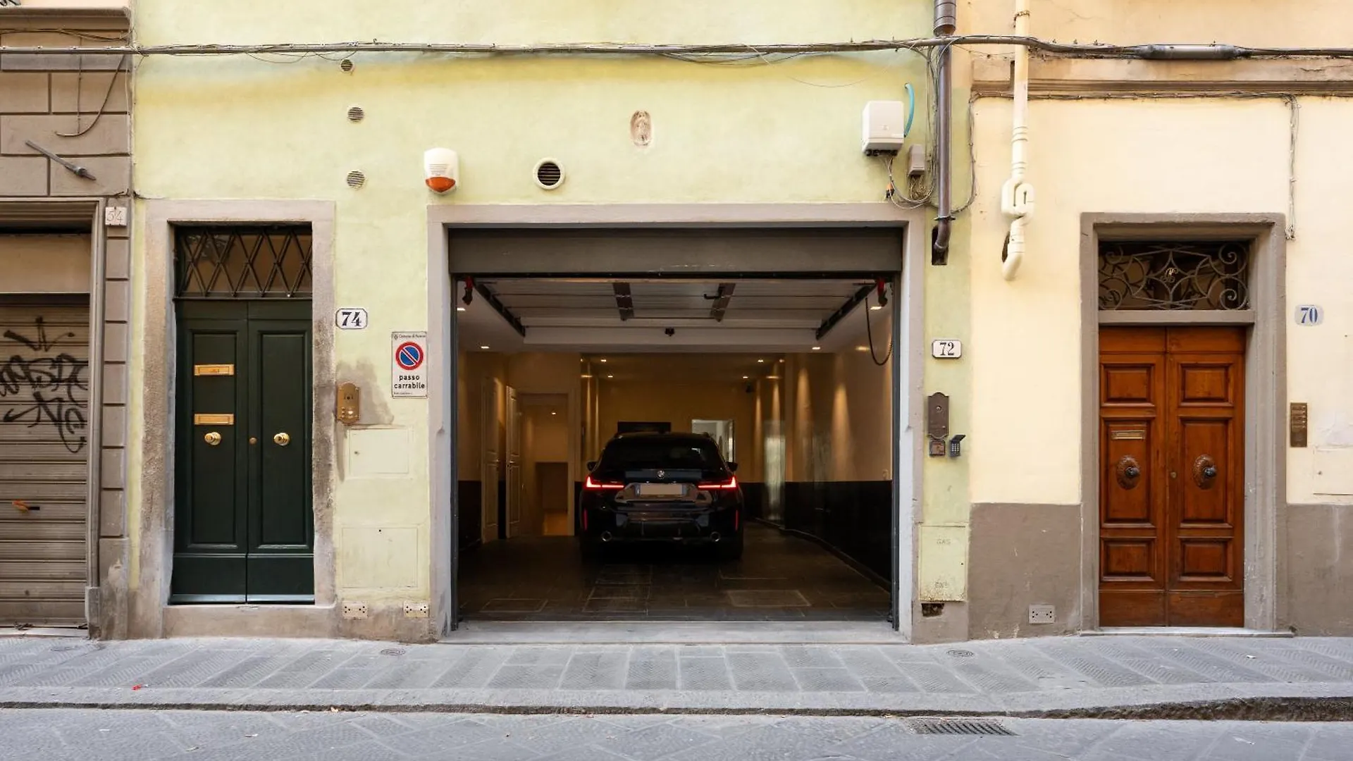 Via Del Campuccio, 72 - 300 Sqm Luxurious With Parking And Private Terrace - Florence Charming Apartments