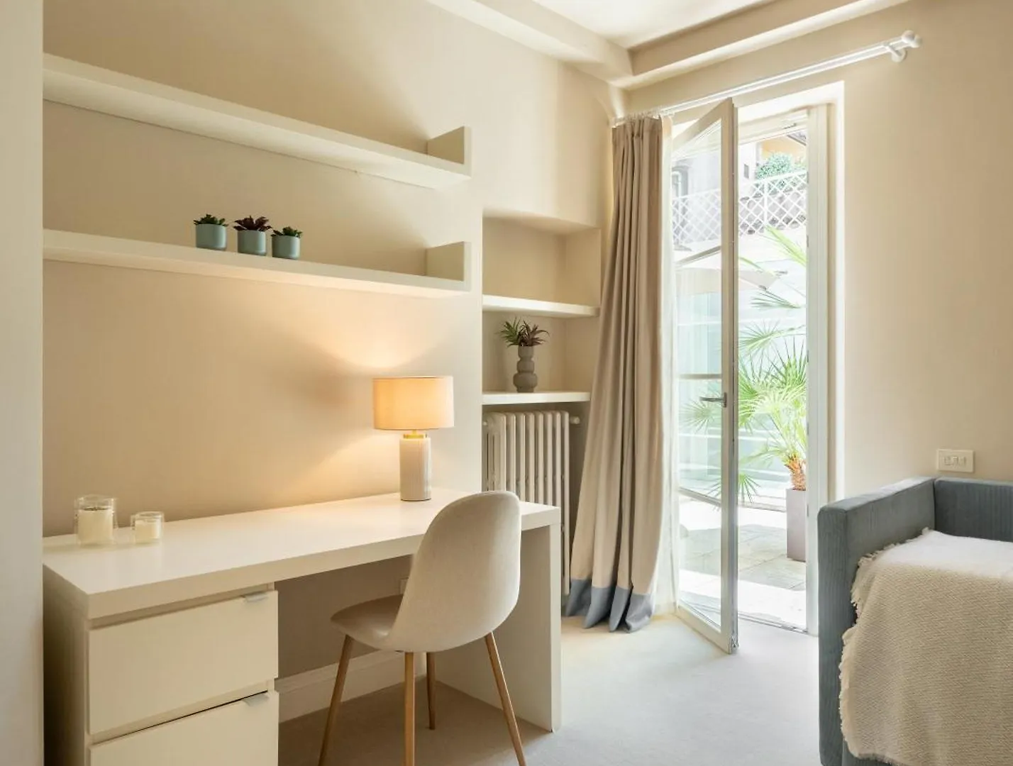 Via Del Campuccio, 72 - 300 Sqm Luxurious With Parking And Private Terrace - Florence Charming Apartments